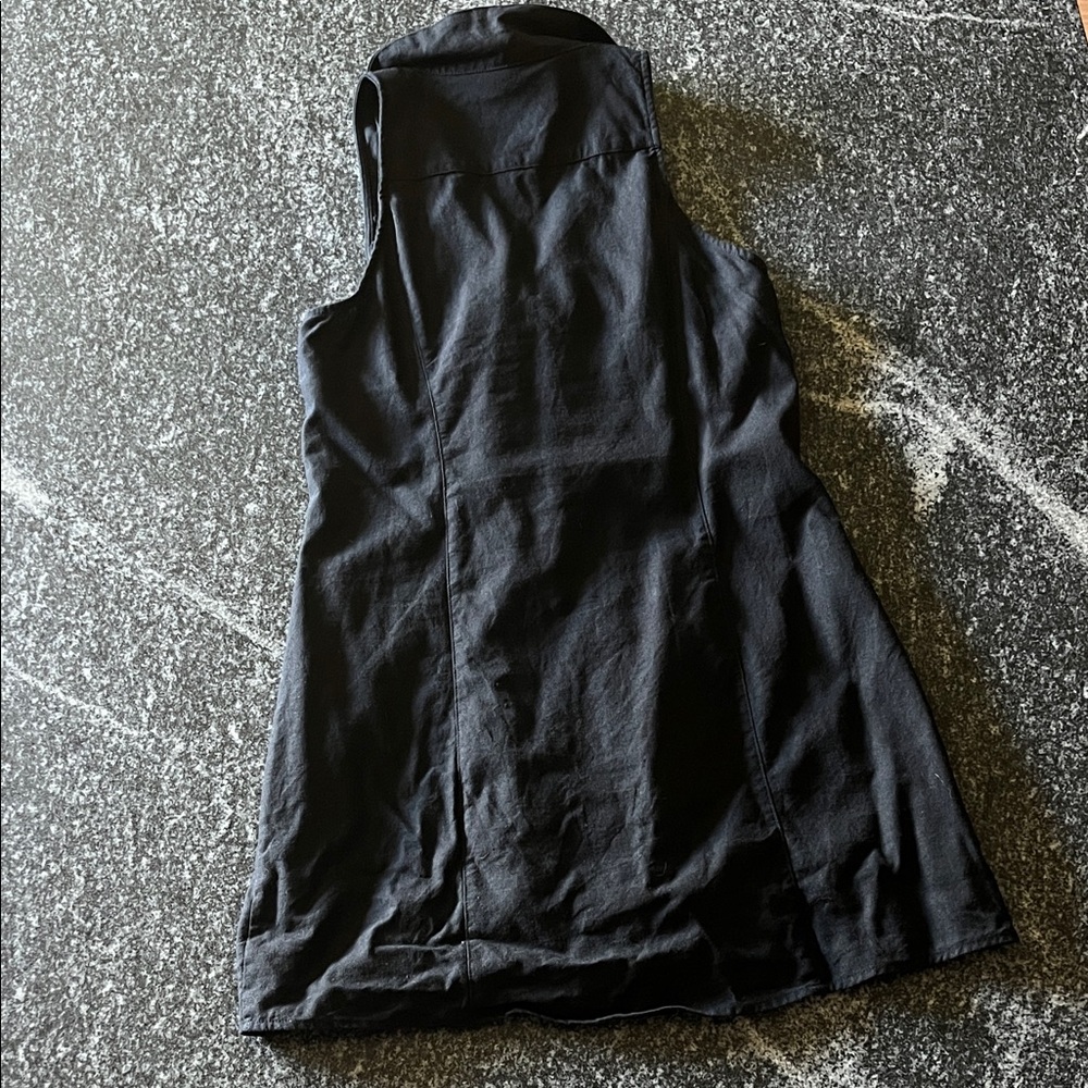Linen Button-Up Dress - Picture 3 of 3
